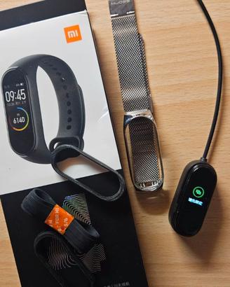 Xiaomi Mi Band 4 + cinturino metallico