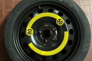 Set di ruota di scorta, triangolo d’emergen e cric