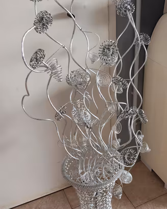 lampada da terra in metallo design