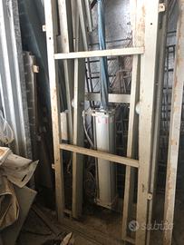 Tavolo idraulico da Tapezziere