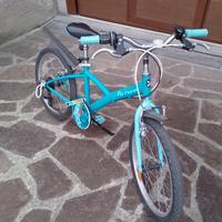 Bicicletta bimba/bimbo azzurra