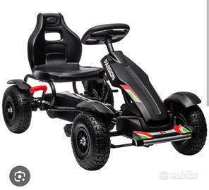 Go KART a pedali con manubrio sterzante 