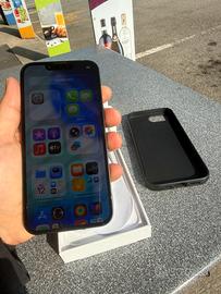 iPhone 16 e  nuovo 2026 + accessori