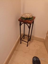 oggetto per ingresso legno più ferro battuto.