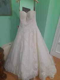 abito da sposa pronovias scollo a cuore  