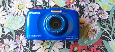 Nikon Coolpix W150 Digital Camera 13,2MP Blue Wate
