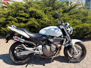 Honda hornet white widow 2003