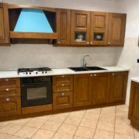 CUCINA NOCE COMPLETA DI ELETTRODOMESTICI