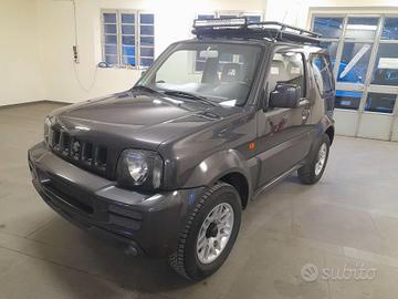 Suzuki Jimny 1.3i 16V cat 4WD