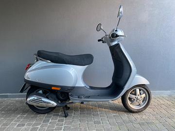 Vespa 50 LX