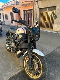 XSR 700 Xtribute