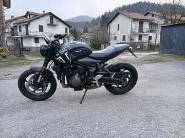 Triumph Trident 660
