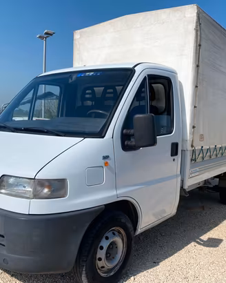Fiat Ducato con cassone e centina