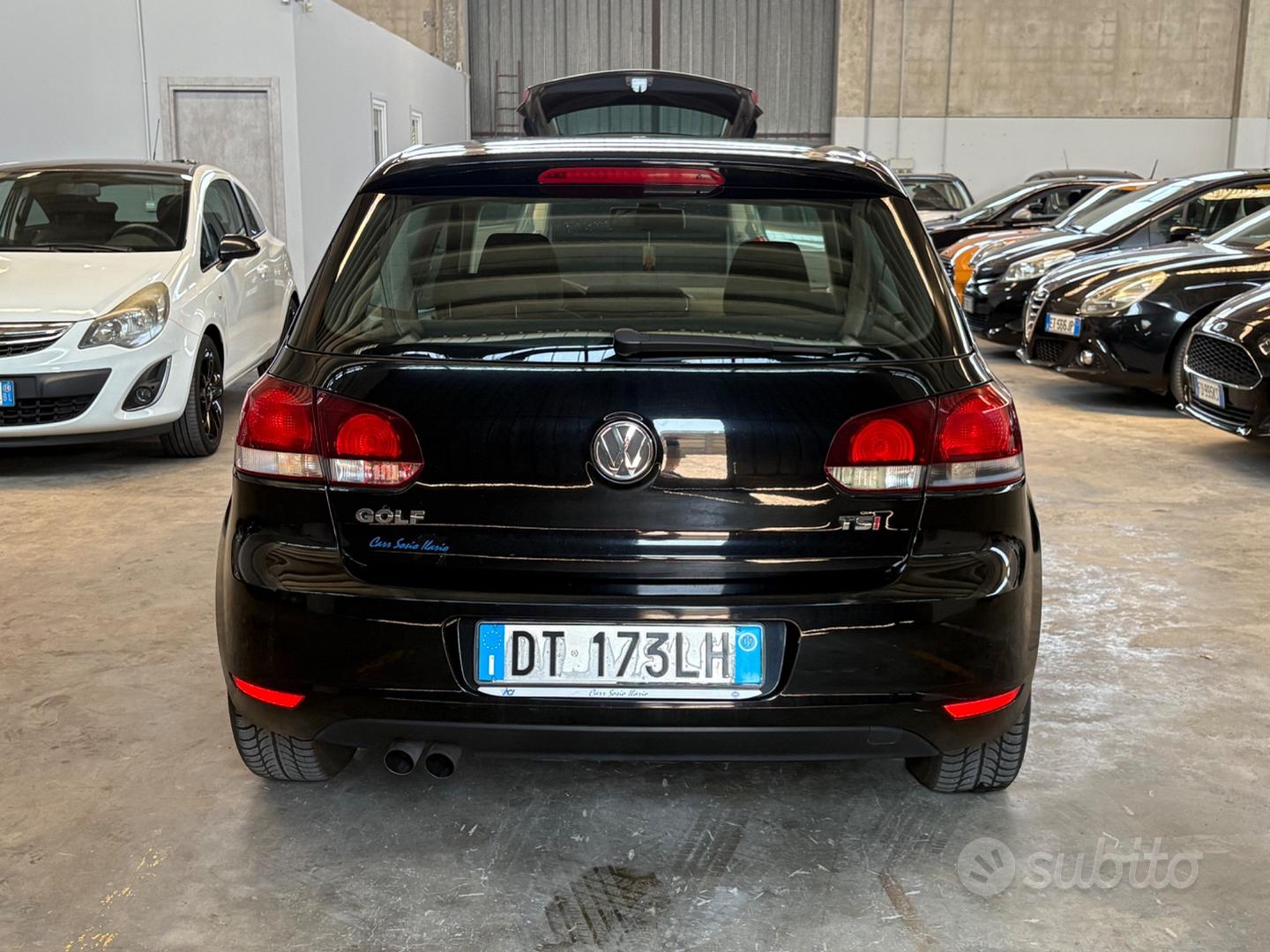 Volkswagen Golf 2010 photo 4