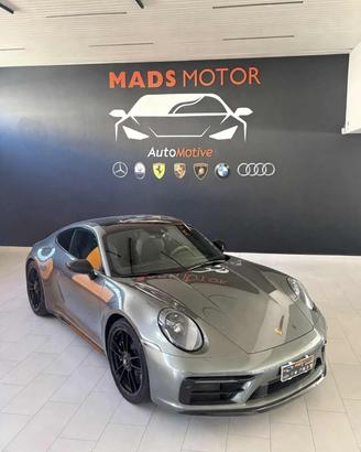 PORSCHE 911 Carrera 4 GTS StraFull!!!