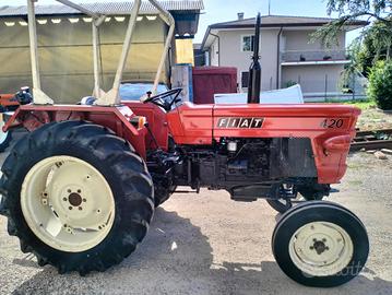 Trattore agricolo Fiat 420 con superiduttore