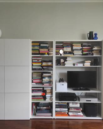 Mobile Besta Ikea 9 ante.