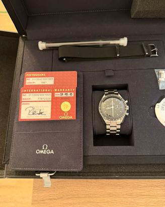 Omega Speedmaster Moonwacht
