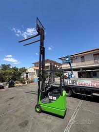 Carrello elevatore, muletto sollevatore
