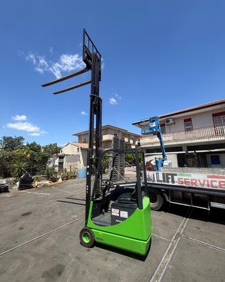 Carrello elevatore, muletto sollevatore
