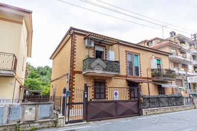 2 LOCALI A FONTE NUOVA