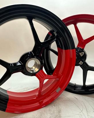 Cerchi originali  per Ducati Hypermotard 950 RVE