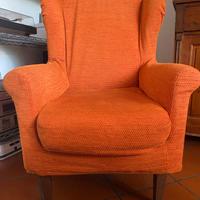 Coppia di poltrone con orecchie