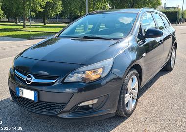 Opel Astra 1.7 cdti ecotec 110 cv 2014 NEOPAT