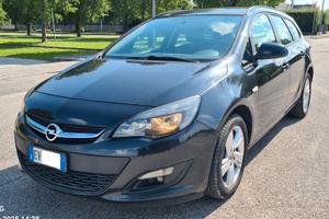 Opel Astra 1.7 cdti ecotec 110 cv 2014 NEOPAT