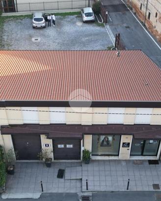 NEGOZIO A PONCARALE