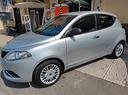 lancia-ypsilon-2016-1-2-benz-bluetooth-comand-v
