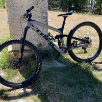 Bici enduro trek