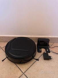 Robottino aspirapolvere