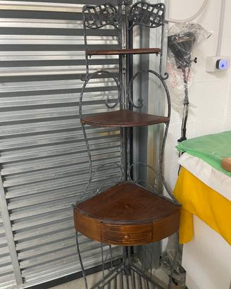 Angoliera ferro battuto e legno