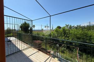 2 LOCALI A FALCONARA ALBANESE