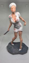 Statua in Resina Infermiera Silent Hill Dipinta a