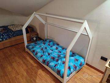 Lettino montessori con doghe e materasso nuovo