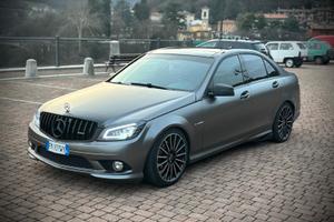 Mercedes C320 Amg 