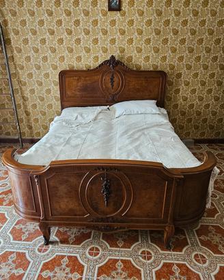 Mobili d'antiquariato