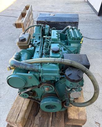 Motore volvo penta 150 diesel completo