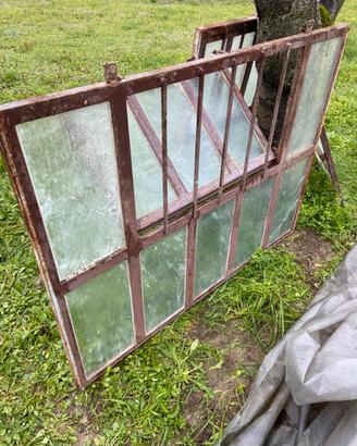 Finestre in ferro per garage/ magazzini