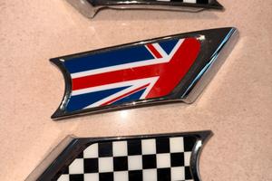 Badges laterali per luce direzionale Mini