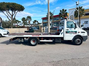 Iveco DAILY 59.12 Carroattrezzi Patente C