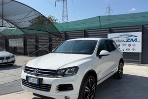 Volkswagen Touareg 3.0 TDI 245 CV tiptronic BlueMo