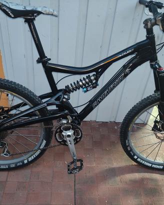 MTB Santa Cruz Heckler 26 pollici biammortizzata
