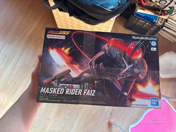 Bandai figure rise Standard Masked Rider Faiz Axel