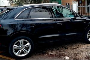 AUDI Q3 S-Line TOTALE, FULL OPTIONAL, TAGLIANDATA!