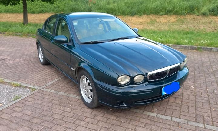 Jaguar X Type 2.5 cc gpl