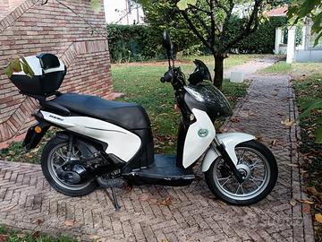 Benelli Macis 150 - 2016