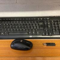 Tastiera e mouse wireless